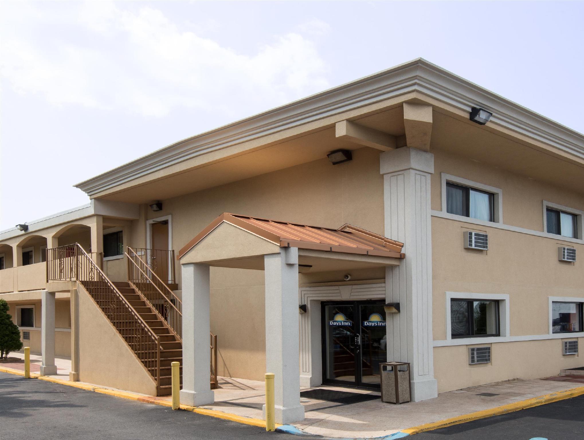 Red Roof Hotel Copiague